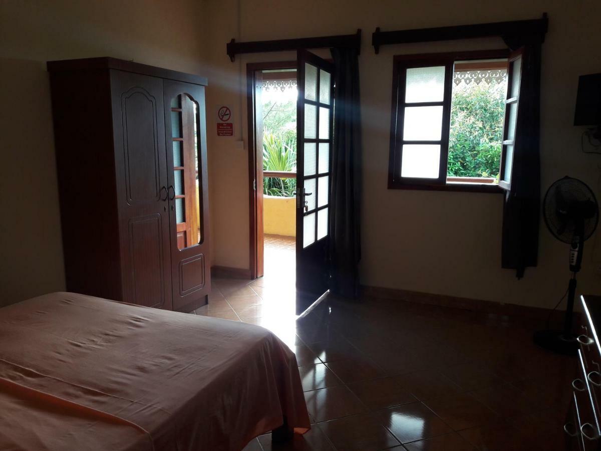 Bed and Breakfast Le Tropical Chez Jeannette Saint Gabriel Exterior foto